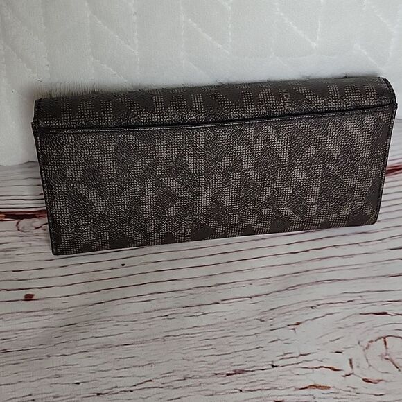 MICHAEL KORS Signature Brown Wallet - Picture 2 of 8